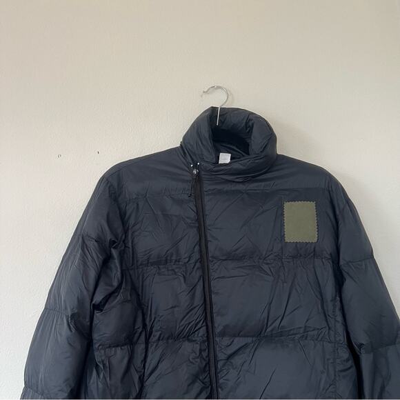 Oiselle Queen Black Asymmetrical Zip Down Puffer Jacket w/ Packable Hood - Picture 3 of 11